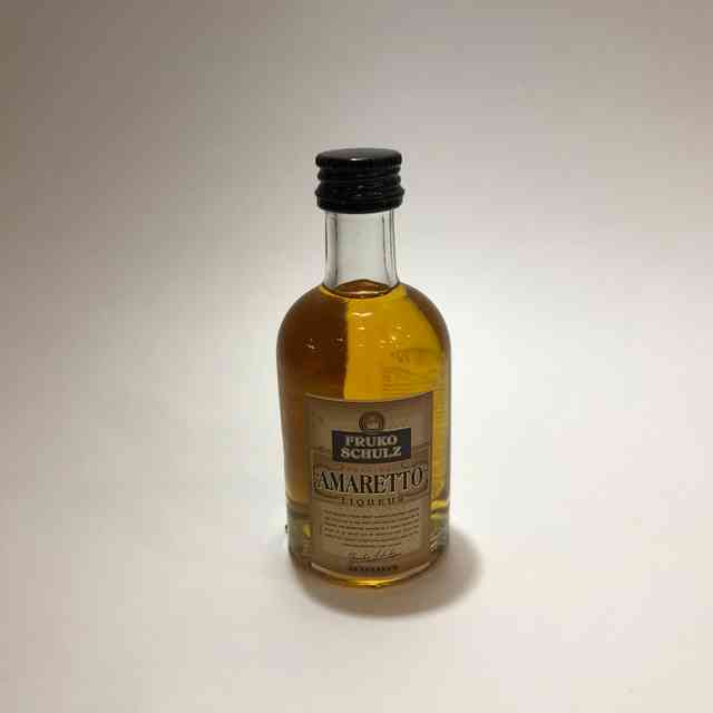 Frunko Schulz Amaretto