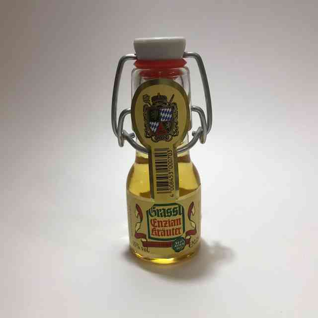 Grassl Enzian Krauter